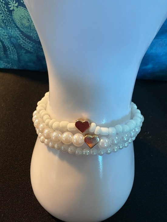 Jewelry - White Beaded Stretch Bracelet Set of 3 with Heart Accent
